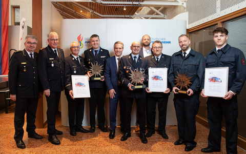 Preis für Feuerwehren: Öffentliche Versicherer zeichnen drei Feuerwehren mit IF Star 2024 aus - Foto: presseportal.de