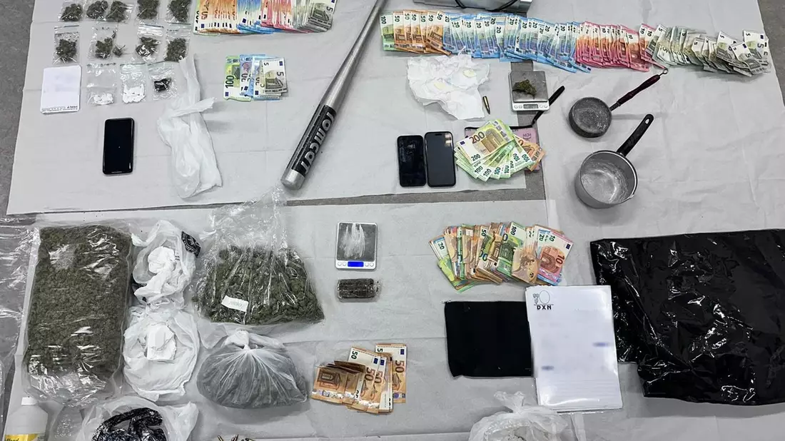 POL-K: 241111-2-K Mutmaßlicher Drogenhändler vom Wiener Platz festgenommen - diverse Betäubungsmittel und Bargeld sichergestellt - Bild: presseportal.de