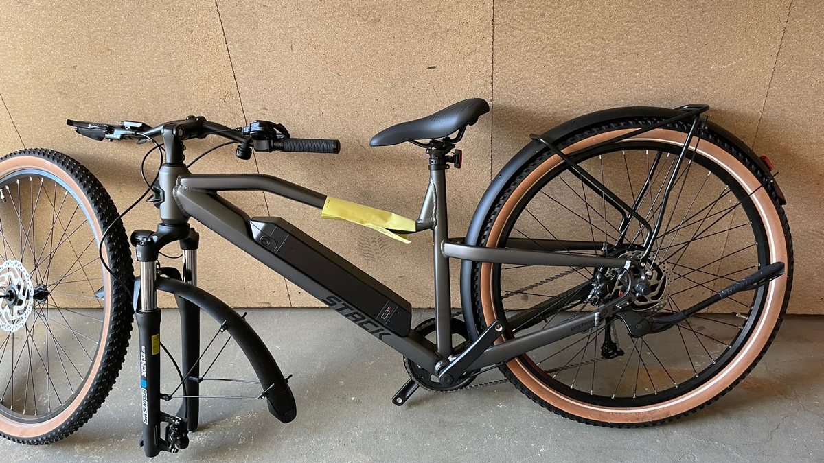 POL-CUX: Fahrradeigentümer in Cuxhaven gesucht (Lichtbild in der Anlage) - Foto: presseportal.de