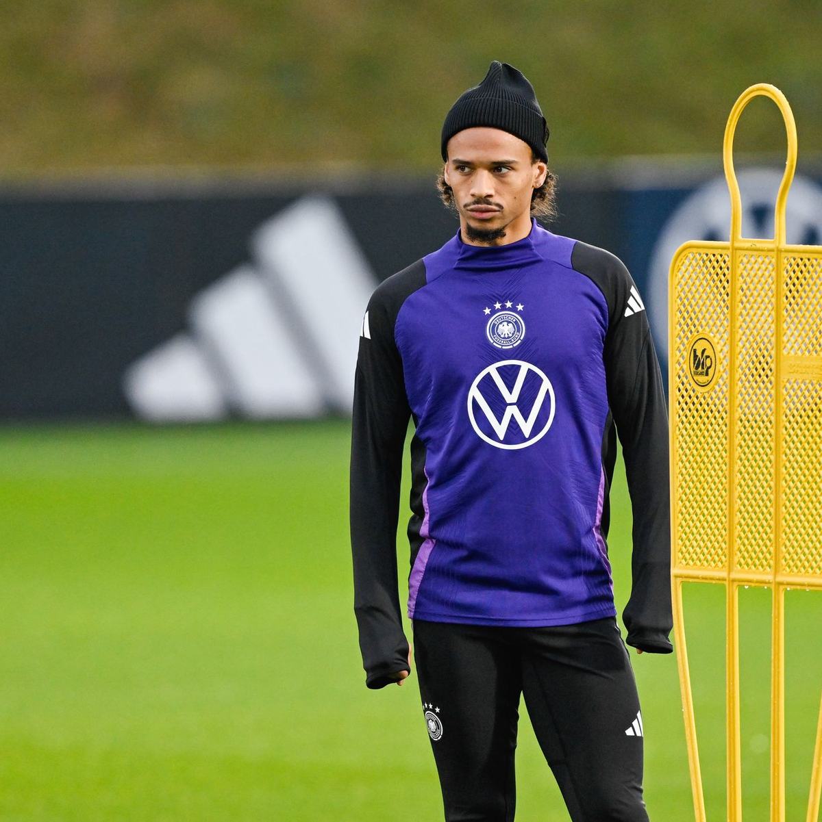 Bundestrainer Julian Nagelsmann hofft wieder auf einen Sommer mit Turnierspielen in Deutschland. - Foto: Uwe Anspach/dpa