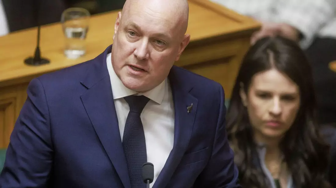 Luxon sprach von einem «traurigen Tag in Neuseeland». - Bild: Robert Kitchin/Stuff/AP/dpa