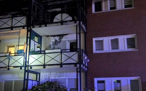FW-BN: Wohnung nach Brand in Mehrfamilienhaus vorerst nicht bewohnbar - Foto: presseportal.de