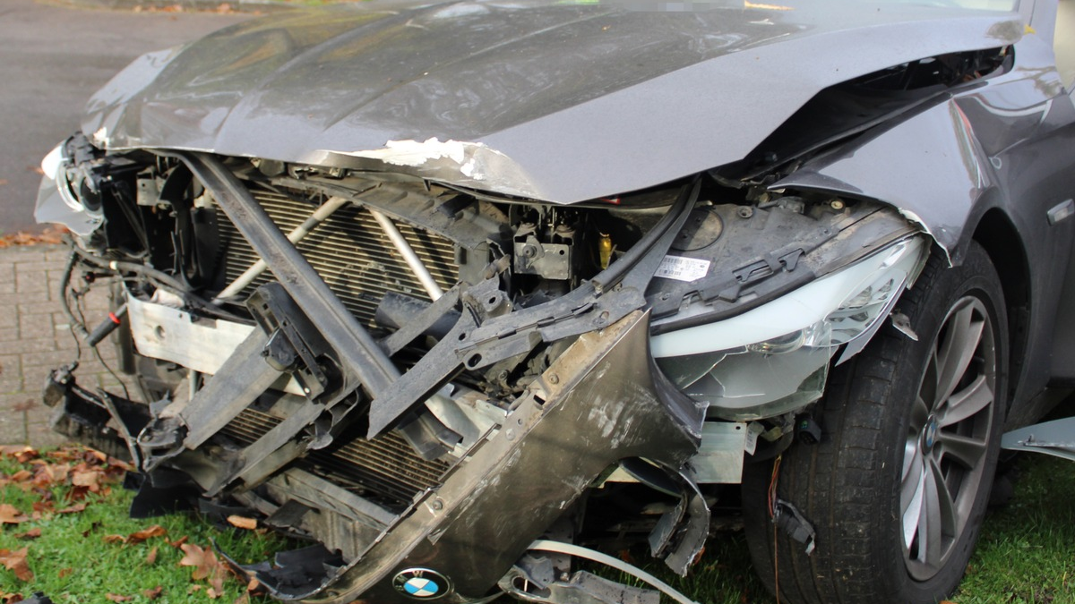 POL-MI: Autofahrerin bei Kollision schwer verletzt - Foto: presseportal.de