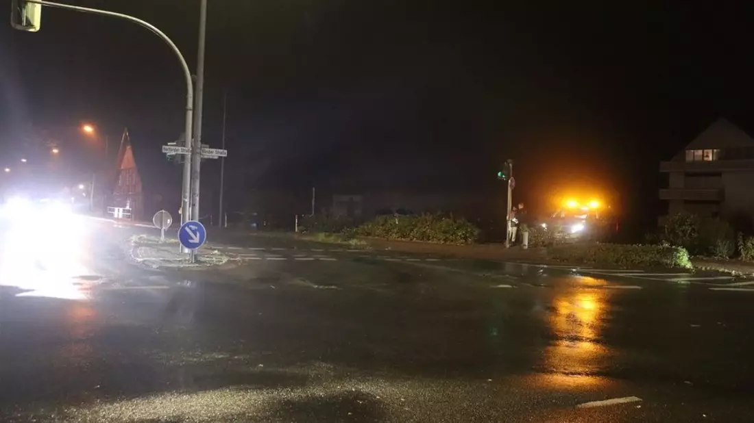 POL-HF: Verkehrsunfall mit Personenschaden - 13-Jähriger verunfallt mit E-Scooter - Bild: presseportal.de