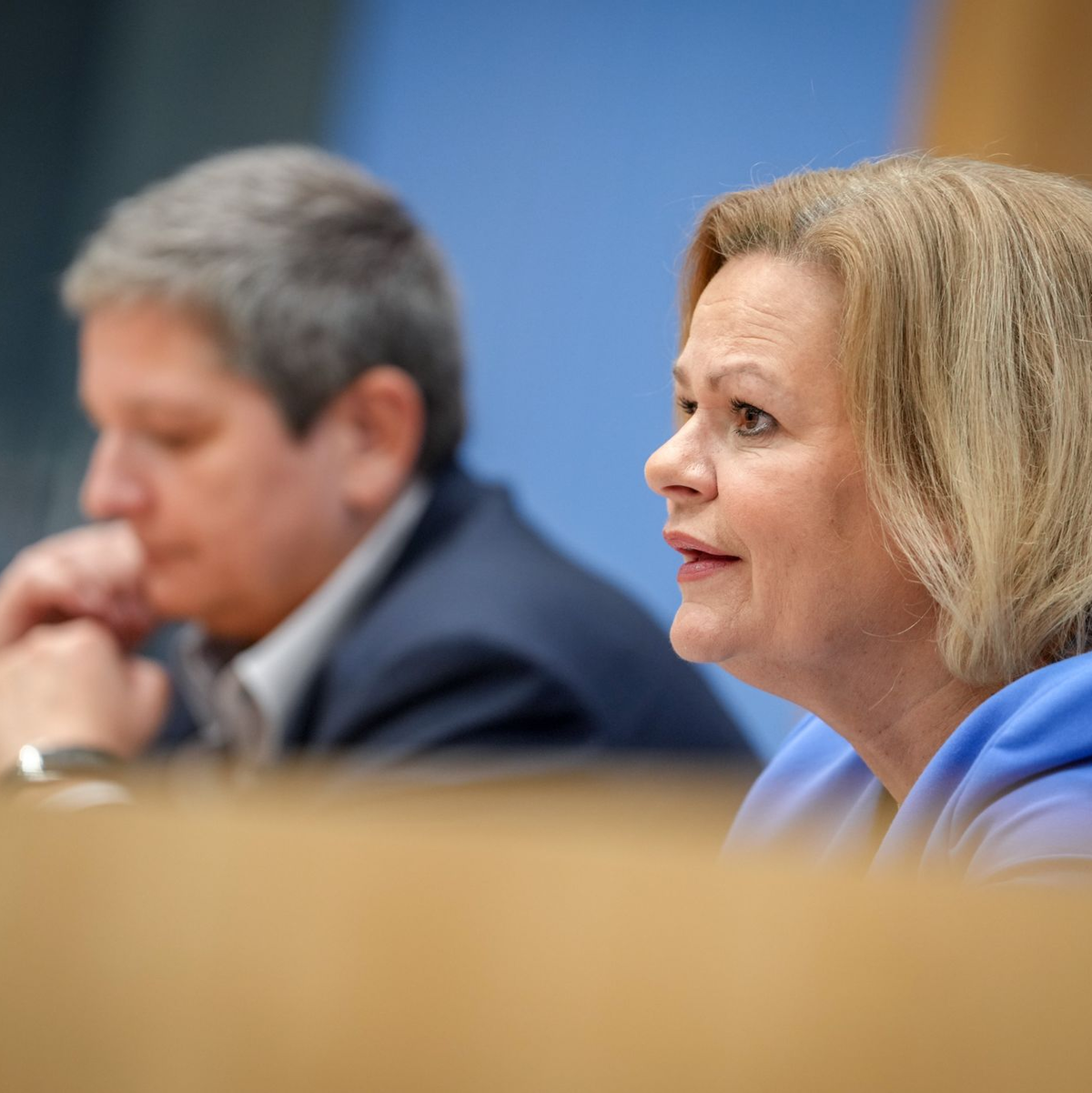 Im Haus von Bundesinnenministerin Nancy Faeser (SPD) wird eine Verkürzung der Fristen vorbereitet, damit Kleinstparteien nicht benachteiligt sind. (Archivfoto) - Foto: Kay Nietfeld/dpa