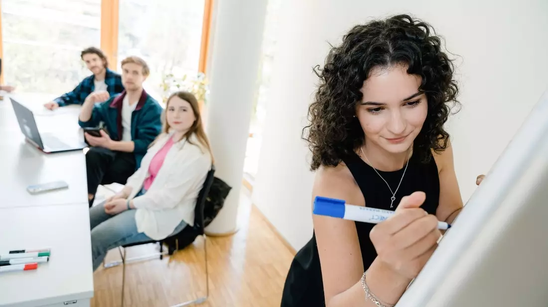 FH Kufstein Tirol bietet neuen Bachelor in Wirtschaftspsychologie* an - Bild: presseportal.de