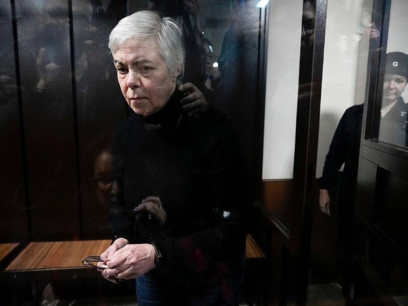 Die Kinderärztin Nadeschda Bujanowa wurde zu 5,5 Jahren Freiheitsentzug verurteilt.  - Foto: Pavel Bednyakov/AP/dpa