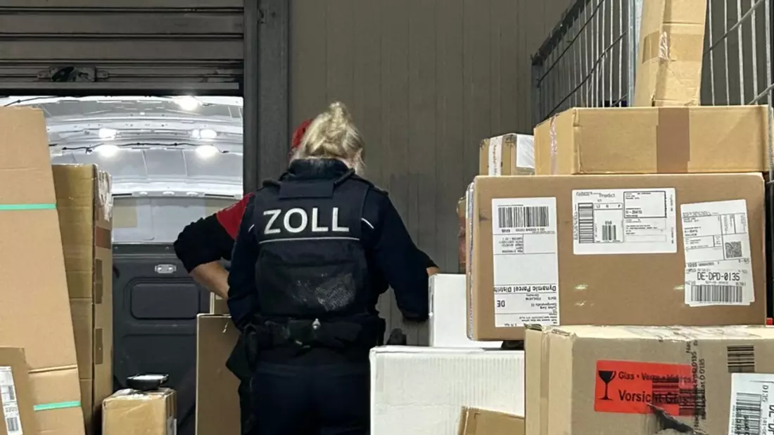 HZA-GI: Schwarzarbeitskontrollen in der Speditions- und Logistikbranche in Hessen - Bild: presseportal.de