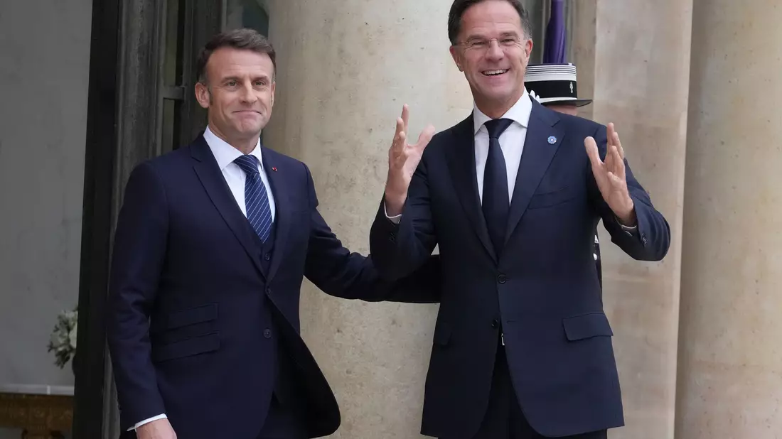 Rutte verlangt mehr Hilfe für die Ukraine.  - Bild: Michel Euler/AP/dpa