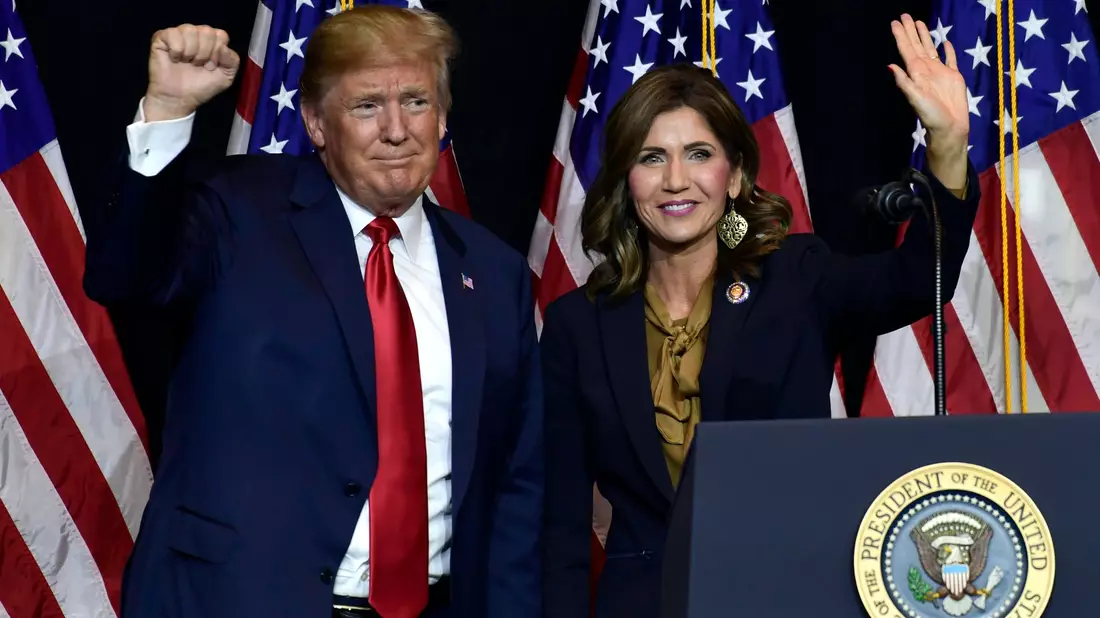 Kristi Noem ist für das Amt der Heimatschutzministerin vorgesehen. - Bild: Susan Walsh/AP/dpa