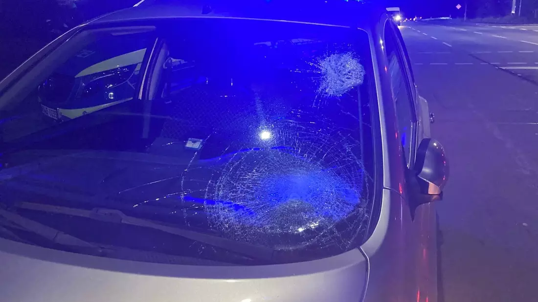 POL-GM: Fußgänger bei Abbiegeunfall leicht verletzt - Bild: presseportal.de