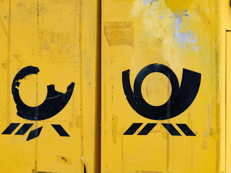 Das Porto steigt - Foto: Stefan Sauer/dpa