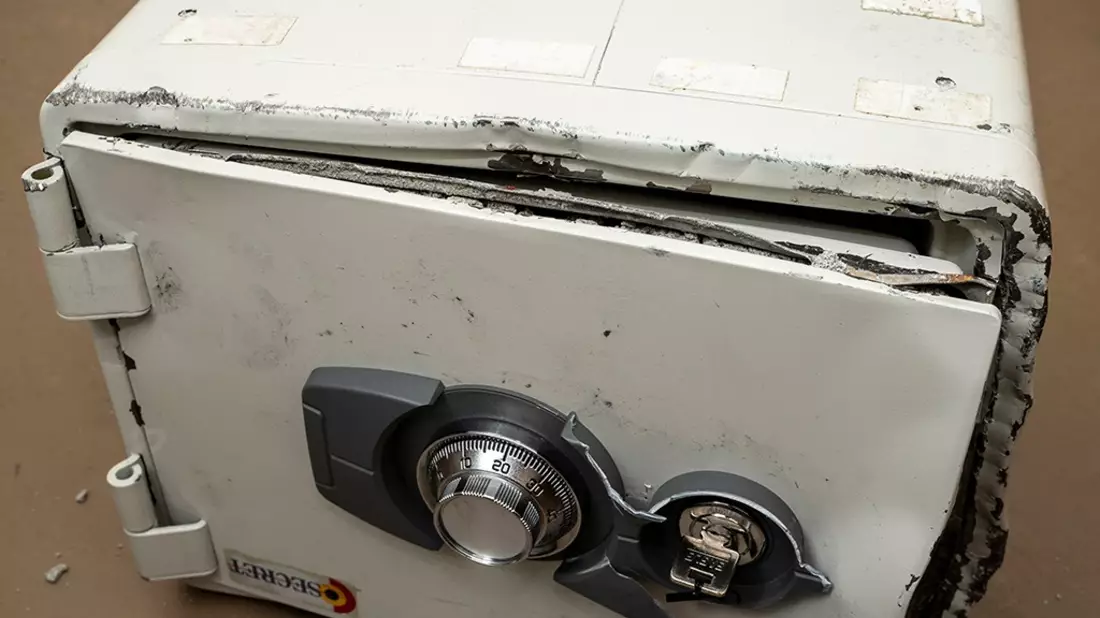 POL-ME: Riegel vor! - Keine Chance für Einbrecherinnen - Untersuchungshaft angeordnet - Tatorte und Geschädigte weiter gesucht - Ermittlungen dauern an - Düsseldorf - 2411047 - Bild: presseportal.de