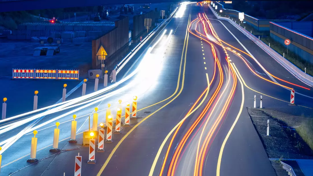 Bei der Verkehrsinfrastruktur gibt es einen Investitionsstau.  - Bild: Hendrik Schmidt/dpa