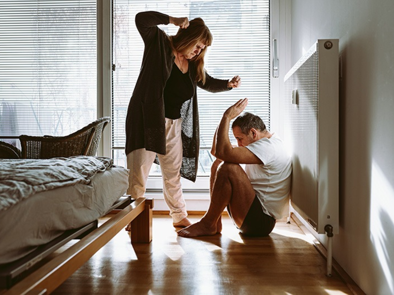 Es ist schlimm, aber keine Schande, als Mann betroffen zu sein. Zahl von häuslicher Gewalt betroffener Männer in Schutzeinrichtungen erneut gestiegen / Jeder 2. wegen Vollauslastung abgewiesen - Foto: presseportal.de