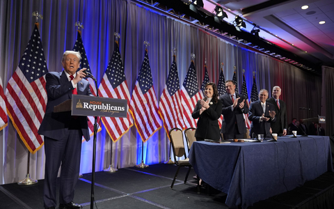 Johnson über Trump: «König des Comeback» - Foto: Alex Brandon/AP/dpa