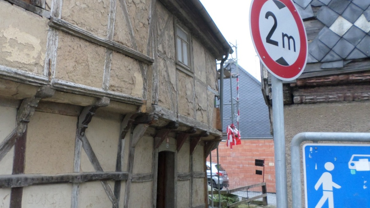 LPI-NDH: Zeugenaufruf: Dreiste Sachbeschädigung - Wer kann Hinweise geben? - Foto: presseportal.de