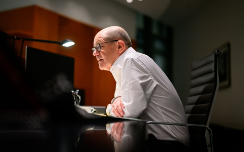 Bundeskanzler Olaf Scholz hat erstmals seit dem Zusammenbruch der Ampelkoalition mit dem ukrainischen Präsidenten Wolodymyr Selenskyj telefoniert und ihm weitere Hilfe zugesichert. - Foto: Marvin Ibo Güngör/Bundespresseamt/dpa