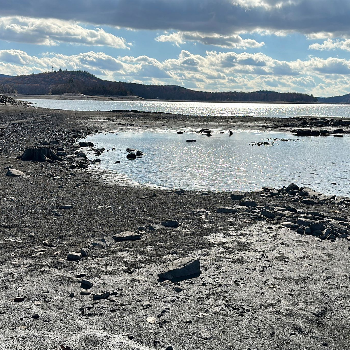 Die Wasserstände an der US-Ostküste sind niedrig - Foto: Ted Shaffrey/AP/dpa