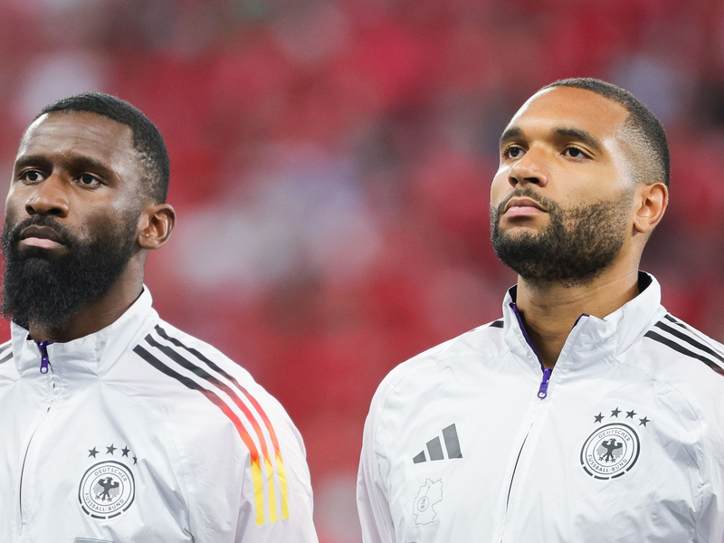 Antonio Rüdiger (l.) und Jonathan Tah (r.) sind Garanten des Aufschwungs der Nationalmannschaft in diesem Jahr. - Foto: Christian Charisius/dpa