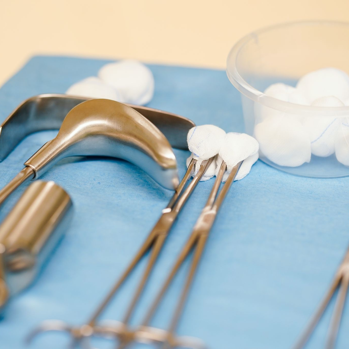 Experten zufolge finden viele Schwangere nur schwer einen Arzt für eine Abtreibung. - Foto: Uwe Anspach/dpa