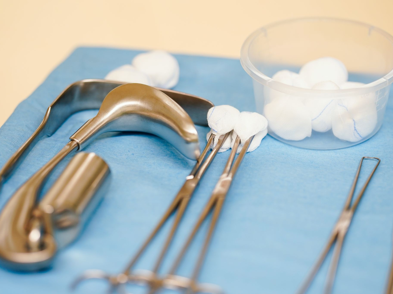 Abgeordnete mehrerer Fraktionen legen Entwurf zur Legalisierung von Abtreibungen vor. (Symbolbild) - Foto: Uwe Anspach/dpa