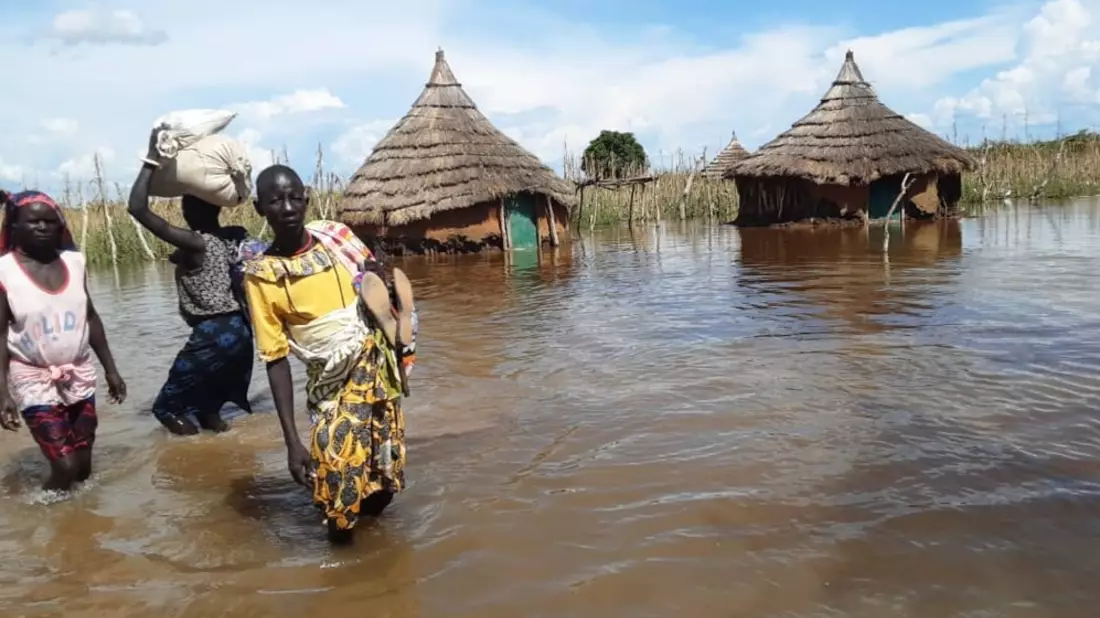 Hilfsorganisation warnt: Hunderttausende Menschen fliehen vor Überschwemmungen im Südsudan - Bild: presseportal.de