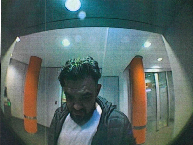 POL-SL: Entwendete EC-Karte an Geldautomat eingesetzt / Polizei fahndet öffentlich nach einem Unbekannten - Foto: presseportal.de