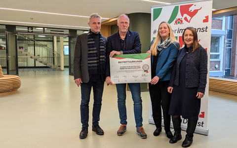 Kein Platz für Gewalt / EvH Bochum tritt dem Netzwerk #sicherimDienst bei - Foto: presseportal.de