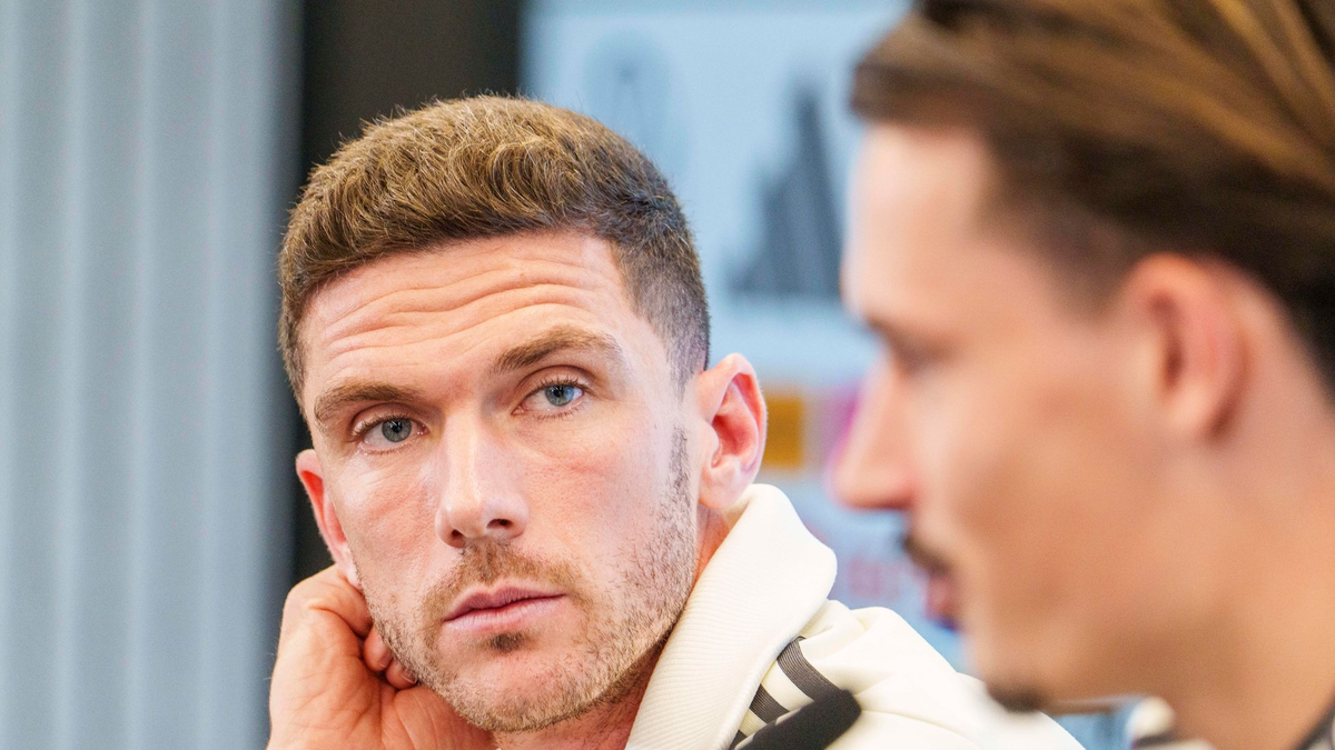 Robin Gosens setzt sich für einen offeneren Umgang mit psychischen Erkrankungen ein.  - Foto: Andreas Arnold/dpa