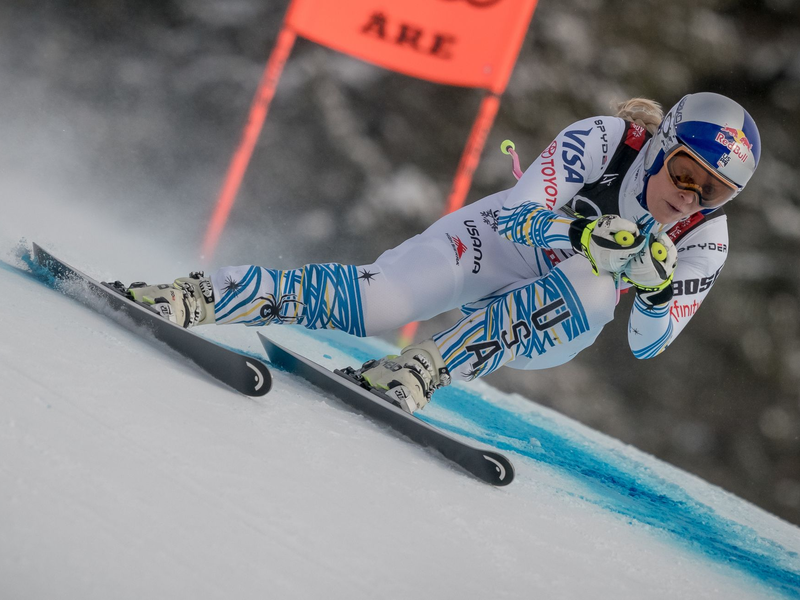 Lindsey Vonn will nach fünf Jahren Pause wieder in den Speed-Disziplinen angreifen. - Foto: Michael Kappeler/dpa