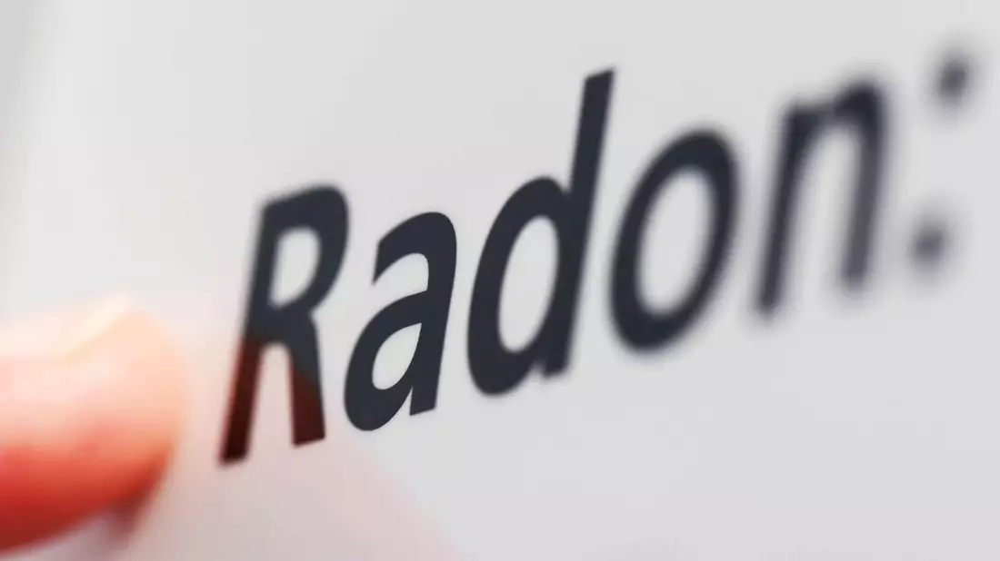 Nach Empfehlung von Strahlenschützern sollten in Häusern und Wohnungen Radon-Messungen gemacht werden. (Archivfoto)  - Bild: Uli Deck/dpa