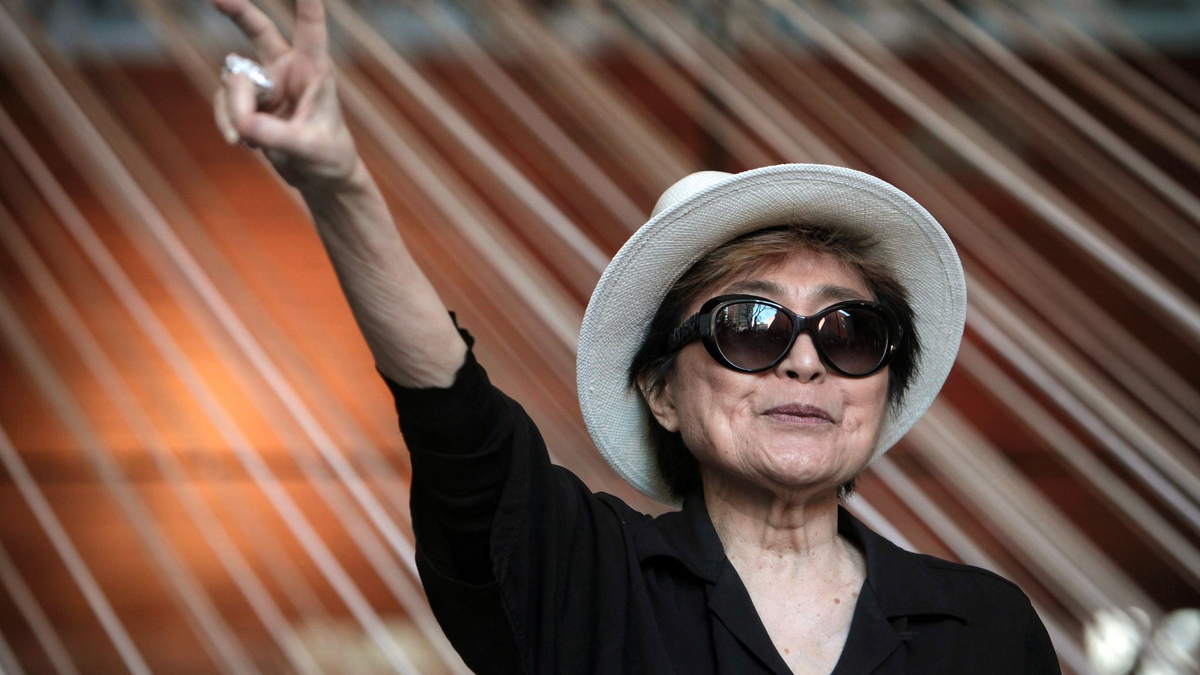 Ein Fahrer hat die Uhr bei Yoko Ono gestohlen, ist das Gericht überzeugt. (Archivbild) - Foto: Sashenka Gutiérrez/EFE/dpa