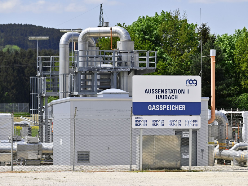 Auf Speicher wie den in Haidach werden die österreichischen Gas-Versorger nach dem Stopp der Lieferungen aus Russland wohl zurückgreifen - Foto: Manfred Fesl/APA/dpa