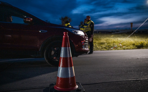 BPOL NRW: Urkundenfälschung, unerlaubt eingereist und Strafvollstreckungshaftbefehl - Bundespolizei nimmt Mann an Grenze zu Belgien fest - Foto: presseportal.de
