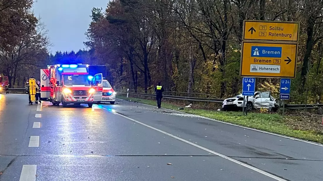 POL-ROW: ++ Fotos vom tödlichen Verkehrsunfall B71/B75 ++ - Bild: presseportal.de