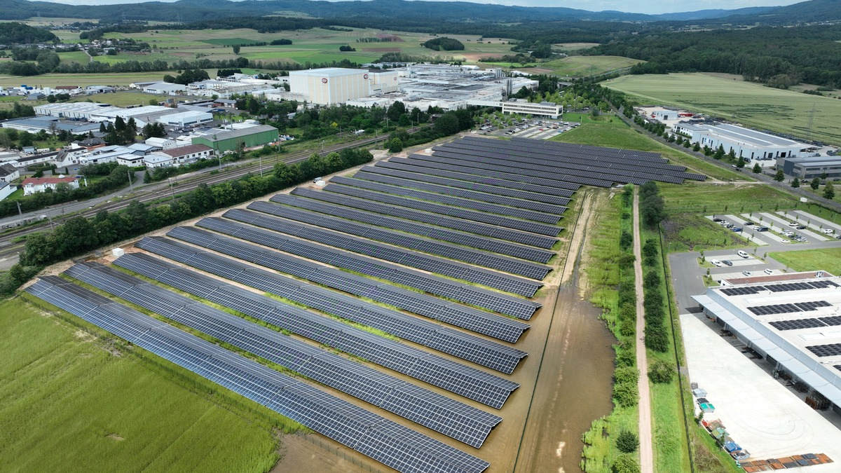 Von der Sonne gebacken: Dr. Oetker produziert zukünftig frei von fossilen Energieträgern - Foto: presseportal.de