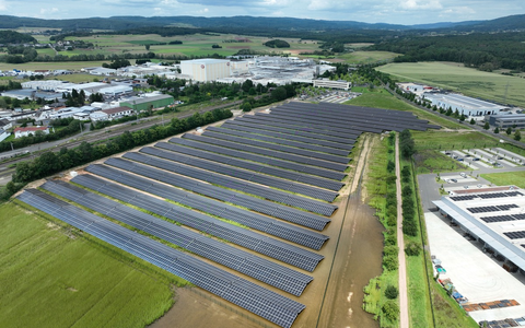 Von der Sonne gebacken: Dr. Oetker produziert zukünftig frei von fossilen Energieträgern - Foto: presseportal.de Von der Sonne gebacken: Dr. Oetker produziert zukünftig frei von fossilen Energieträgern - Foto: presseportal.de