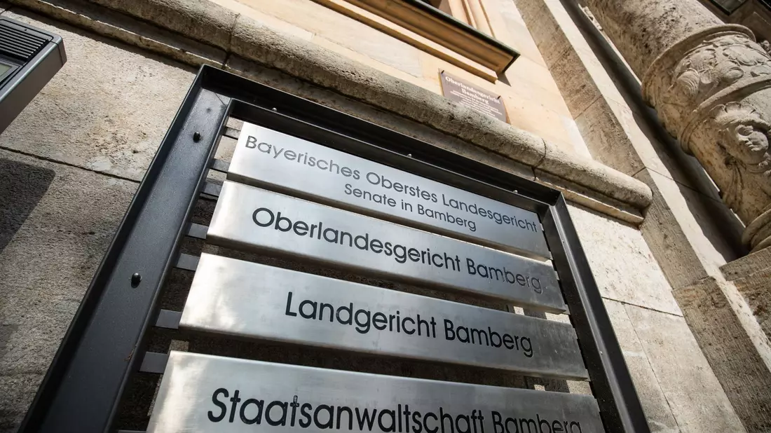 Die Staatsanwaltschaft Bamberg ermittelt im Zuge einer mutmaßlichen Beleidigung gegen Bundeswirtschaftsminister Robert Habeck. (Archivbild) - Bild: Daniel Karmann/dpa