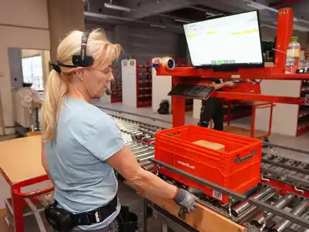 Kommissionierung bei Würth - Foto: Würth Österreich über pressetext.de
