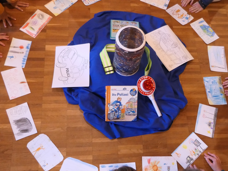 Bundespolizeidirektion München: Bundespolizeidirektion München beteiligt sich am bundesweiten Vorlesetag /24 Vorleseaktionen mit über 30 Bundespolizistinnen und Bundespolizisten - Foto: presseportal.de