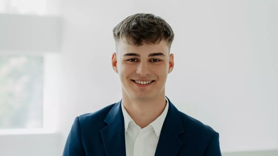 Dennis Halasz: Mit dem Coaching von vi.invest zum erfolgreichen Krypto-Trader - Bild: presseportal.de