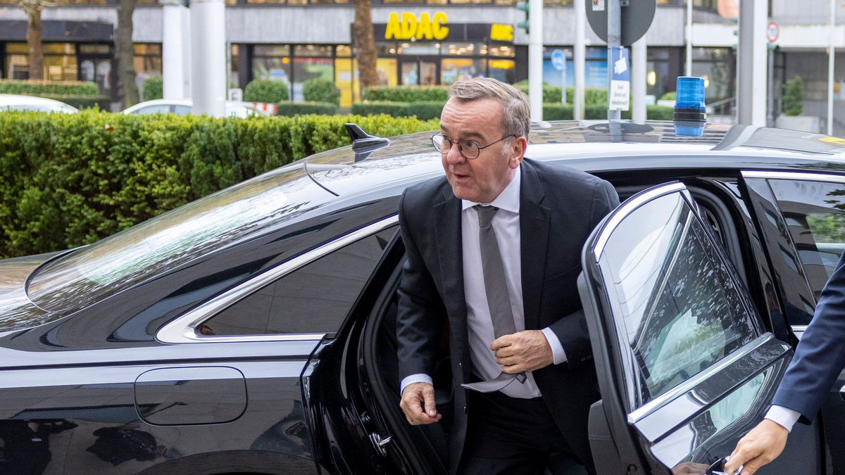 Bundesverteidigungsminister Pistorius in Bonn - Foto: Thomas Banneyer/dpa