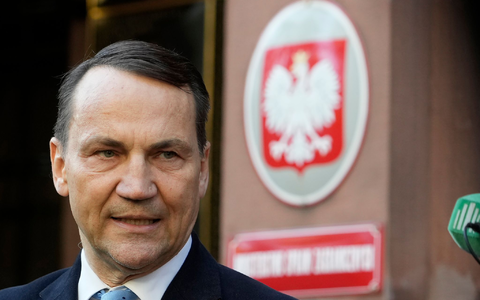 Polens AuĂenminister Radoslaw Sikorski möchte gerne bei der PrĂ€sidentschaftswahl im Mai antreten. DafĂŒr muss er sich einer Vorwahl in seiner Partei stellen. (Archivbild) - Foto: Czarek Sokolowski/AP/dpa Polens AuĂenminister Radoslaw Sikorski möchte gerne bei der PrĂ€sidentschaftswahl im Mai antreten. DafĂŒr muss er sich einer Vorwahl in seiner Partei stellen. (Archivbild) - Foto: Czarek Sokolowski/AP/dpa