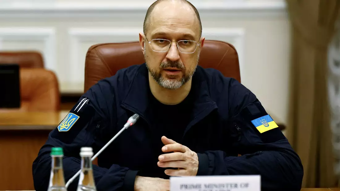 In fast 1.000 Tagen Krieg mit Russland haben ausländische Staaten und Organisationen der Ukraine bereits mit mehr als 100 Milliarden US-Dollar unter die Arme gegriffen. (Archivbild) - Bild: Clodagh Kilcoyne/AP/dpa