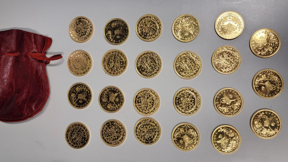 HZA-S: Falschanmeldung von Goldmünzen / Stuttgarter Zoll stoppt Reisende in die Türkei - Foto: presseportal.de