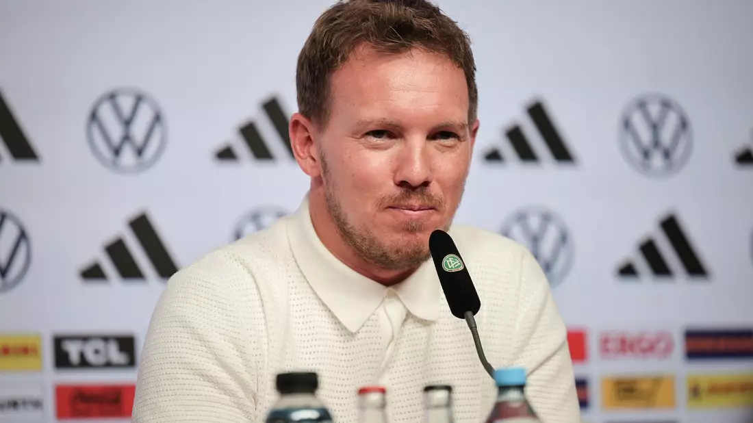Bundestrainer Nagelsmann macht die Tür für Neulinge nicht zu, öffnet sie aber auch nicht besonders weit. - Bild: Christian Charisius/dpa