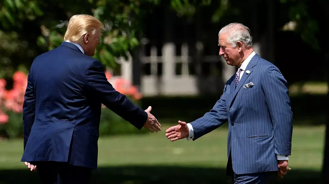 Wen König Charles (l.) trifft, entscheidet die britische Regierung. (Archivbild) - Bild: Toby Melville/PA Wire/dpa