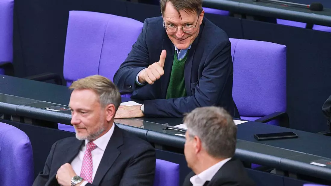 Lindner, Lauterbach, Habeck auf der Regierungsbank (Archiv) - Bild: über dts Nachrichtenagentur
