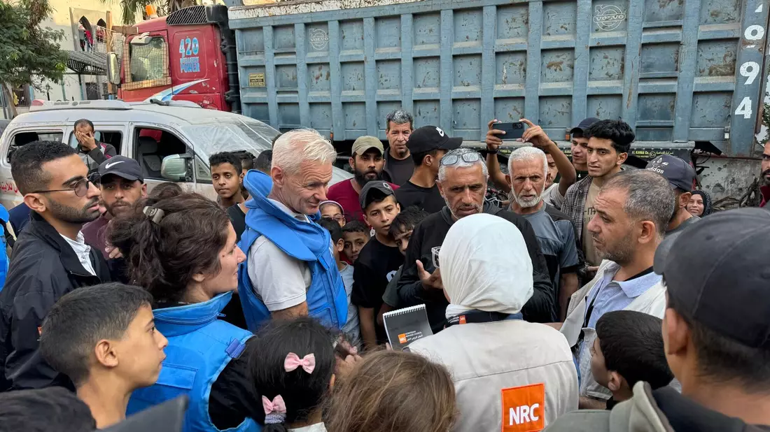 Der Chef der norwegischen Hilfsorganisation NRC, Jan Egeland, sagte «Zeit Online», Hilfslieferungen würden oft von Banden im Gazastreifen geplündert. Die palästinensische Polizei sei zu geschwächt, um für Ordnung zu sorgen. (Archivbild) - Bild: Mustafa El Halabi/Ocha/NRC/dpa